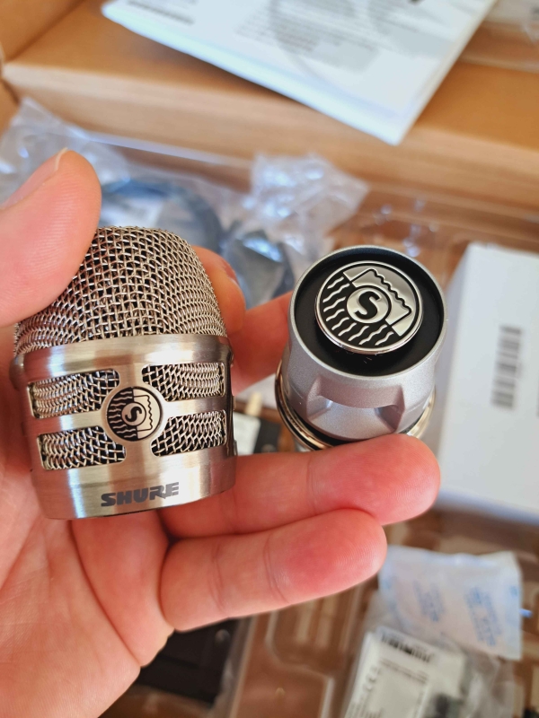 Shure ULXD24/K8N J50 – Sistema de Microfone KSM8 Sem Fio Digital Profissional - Níquel Escovado - Imagem 15