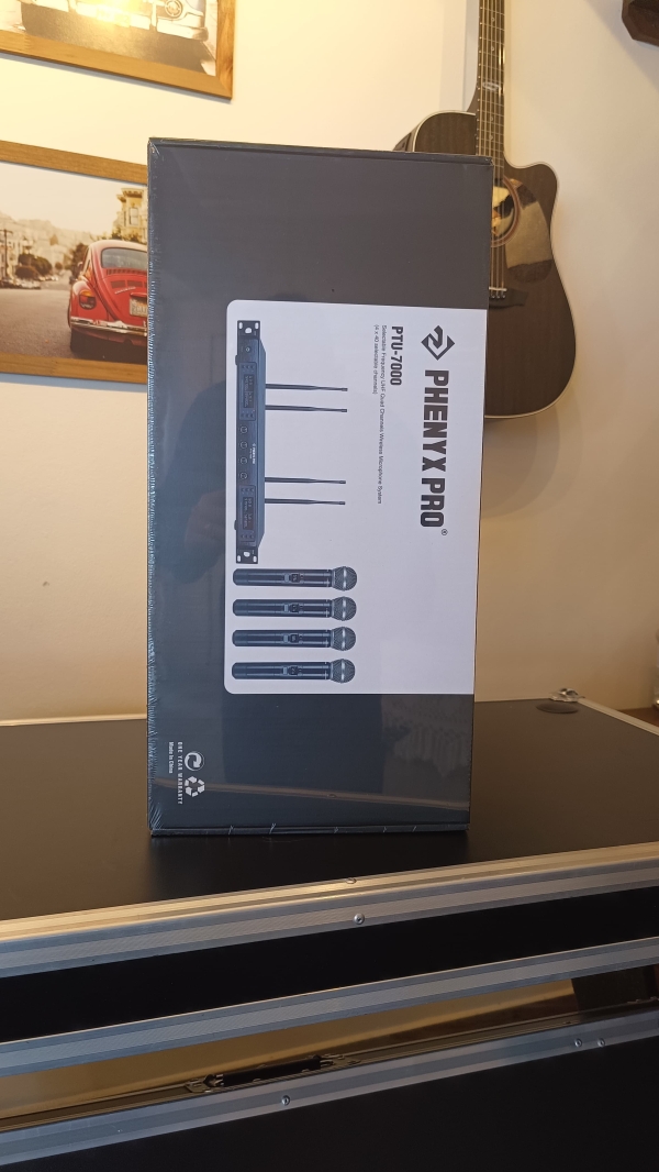 Sistema de Microfone sem fio UHF quádruplo com varredura automática PTU-7000-4H - Imagem 13