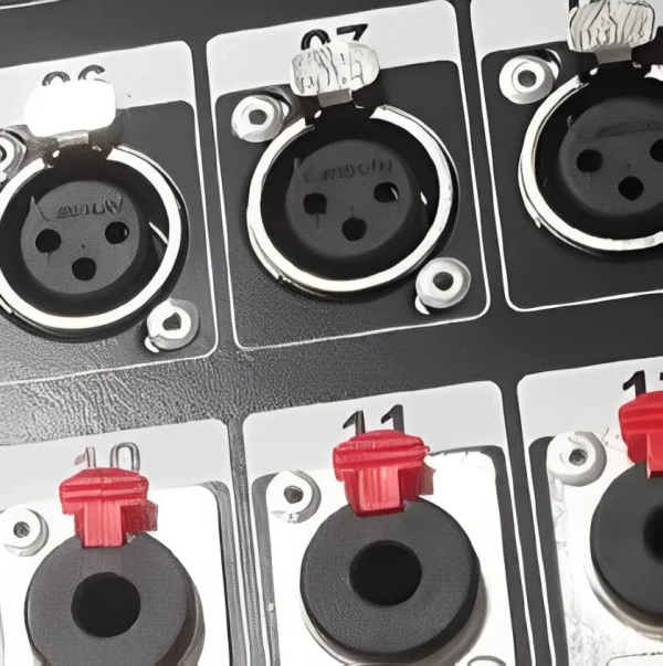 Medusa de Áudio Profissional 12 Vias com Cabo 18m e Conectores XLR/P10 - Imagem 4