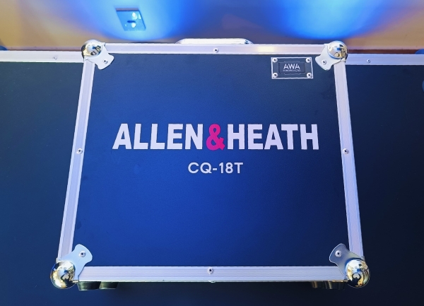 Case Personalizado Para Mesa Digital Allen & Heath CQ-18T – Proteção Profissional Sob Medida - Imagem 9
