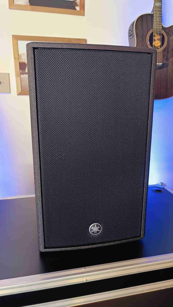 Yamaha DZR10-D Caixa Ativa 2000W RMS 137dB SPL com Dante – A Melhor da Categoria! - Imagem 14