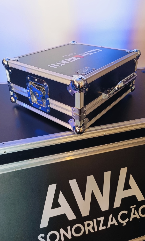 Case Personalizado Para Mesa Digital Allen & Heath CQ-18T – Proteção Profissional Sob Medida - Imagem 6