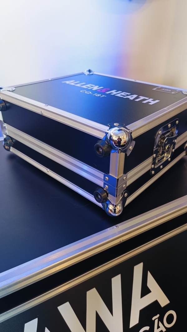 Case Personalizado Para Mesa Digital Allen & Heath CQ-18T – Proteção Profissional Sob Medida - Imagem 5