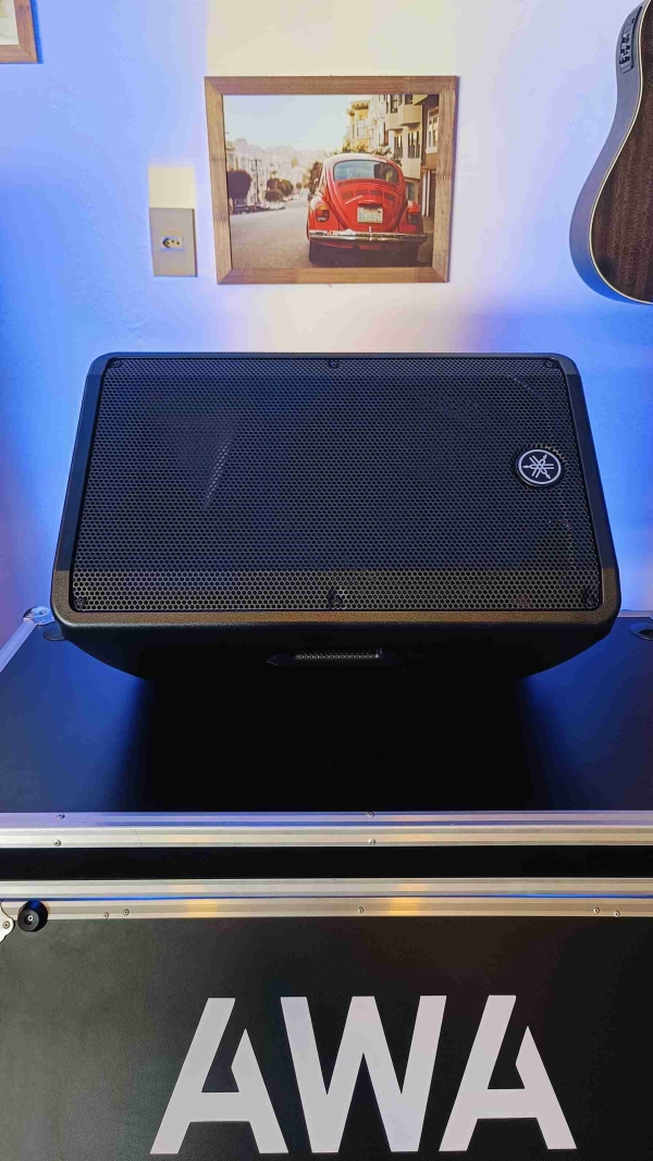 Caixa de Som Yamaha DBR12 Ativa 12" | 1000W de Potência | 131dB SPL | Semi Nova - Imagem 6