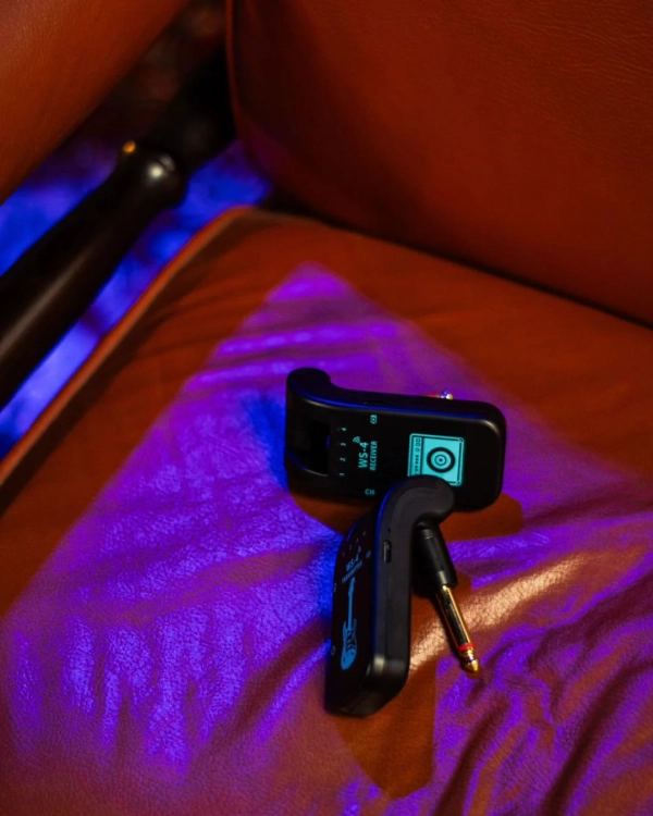 KZM WS-4 – Sistema de Transmissão Sem Fio para Instrumentos (preto) - Imagem 6