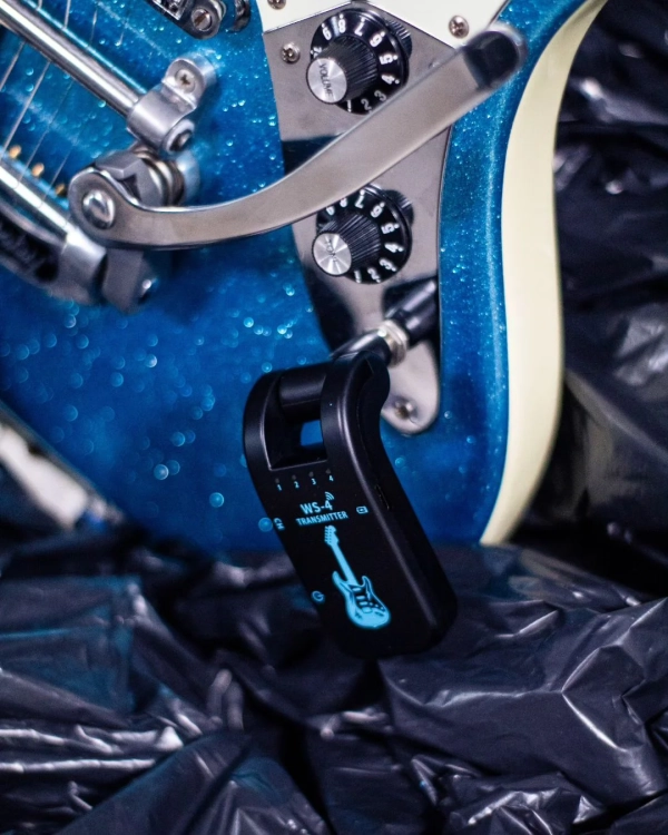 KZM WS-4 – Sistema de Transmissão Sem Fio para Instrumentos (preto) - Imagem 9
