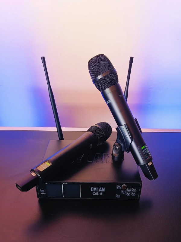 Sistema De Microfone Sem Fio Dylan QS-5 UHF Com 300 Canais Com 2 Bastões ( Recarregável ) - Imagem 17