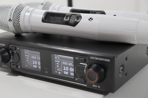 Microfone Profissional Duplo Kadosh K502M Branco Sem Fio - Imagem 18