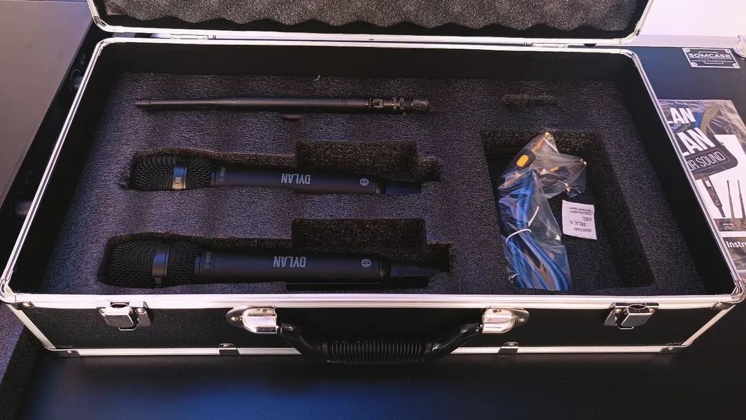 Microfone Sem Fio Duplo Profissional Dylan D-8500s Dinâmico Uhf Preto ( com Case ) - Imagem 15