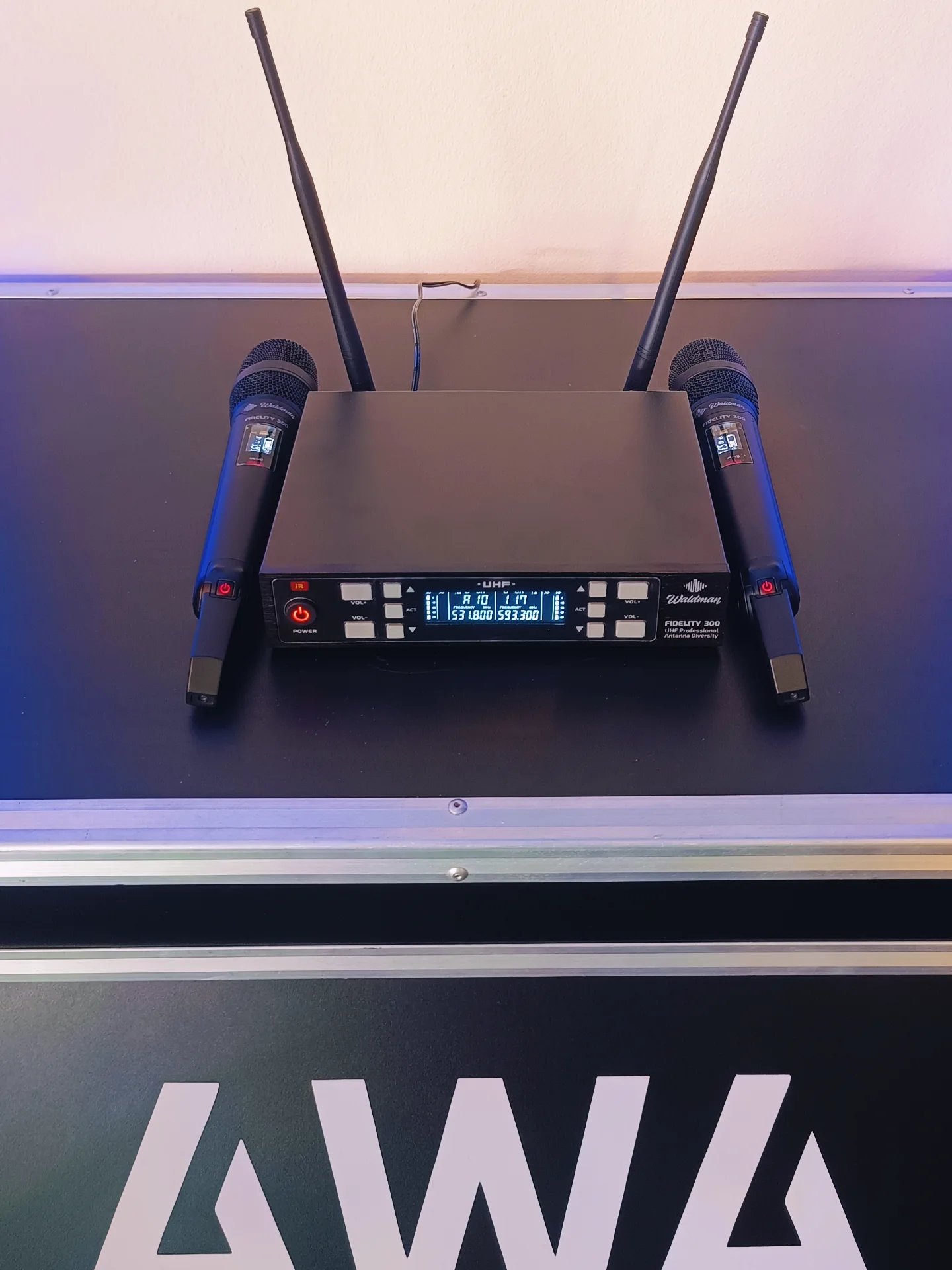 Microfone Bastão Duplo Sem Fio Waldman Fidelity 300 WFD-300 - Imagem 22