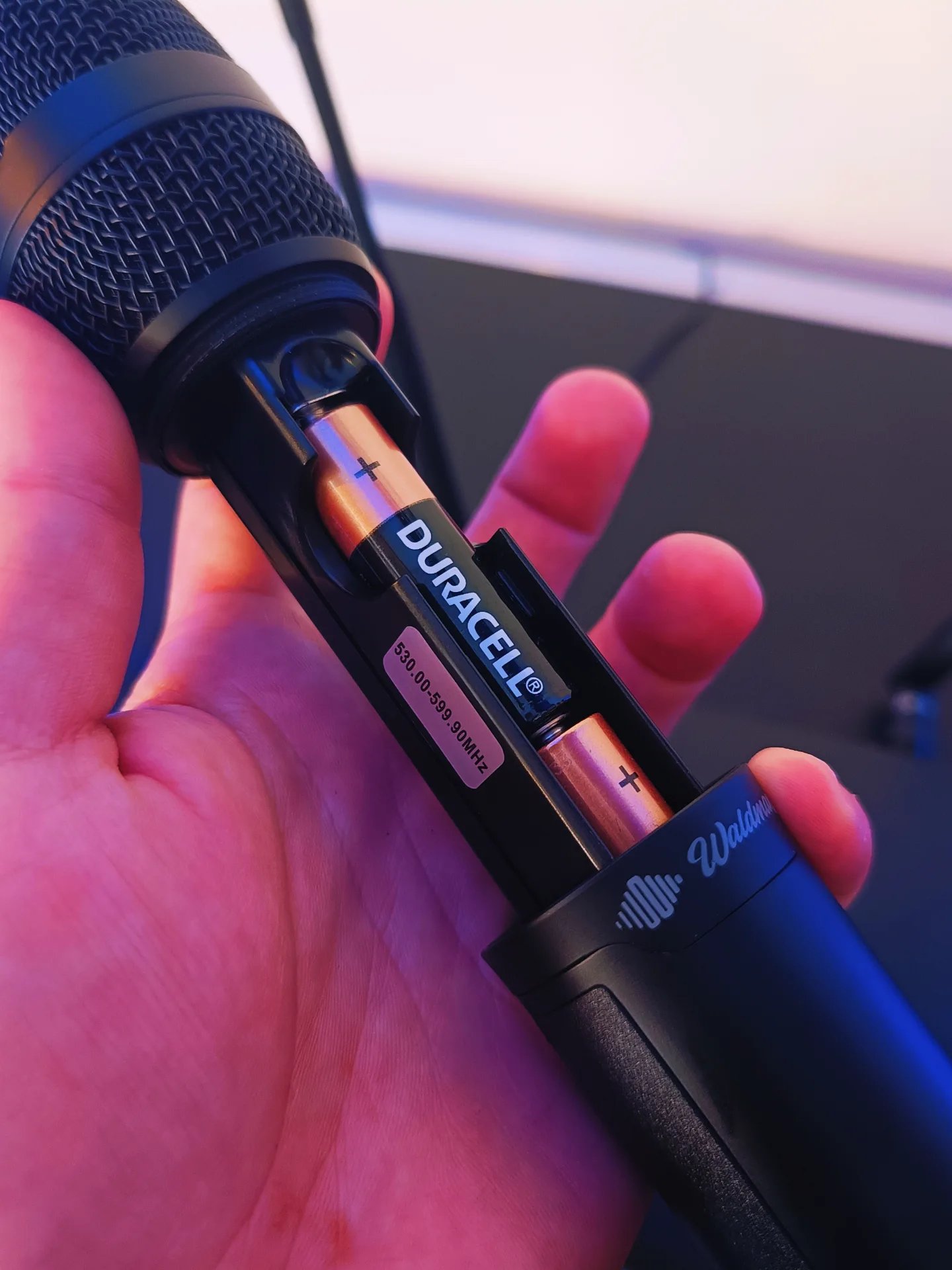 Microfone Bastão Duplo Sem Fio Waldman Fidelity 300 WFD-300 - Imagem 24